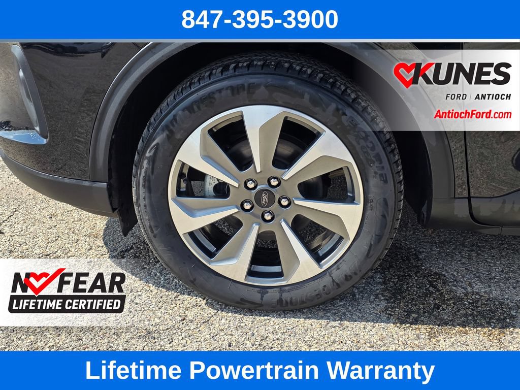Certified 2025 Ford Escape Platinum AWD/4WD image 12