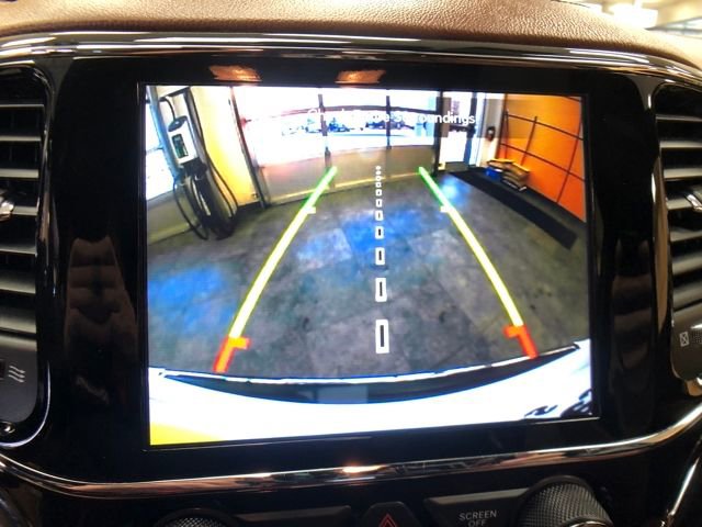 Used 2020 Jeep Grand Cherokee Summit image 16