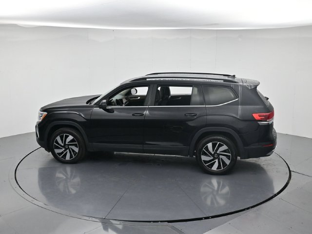 Used 2025 Volkswagen Atlas SE FWD image 46