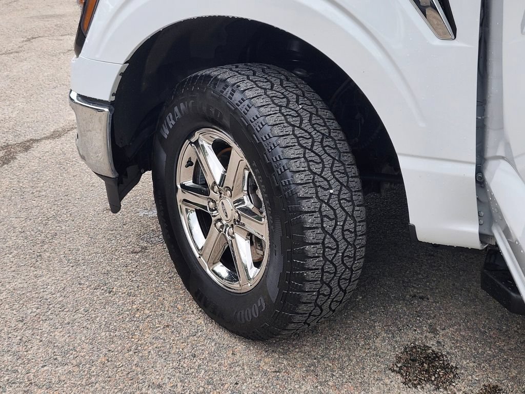 Certified 2025 Ford F150 XLT w/ Equipment Group 301A Standard AWD/4WD image 30