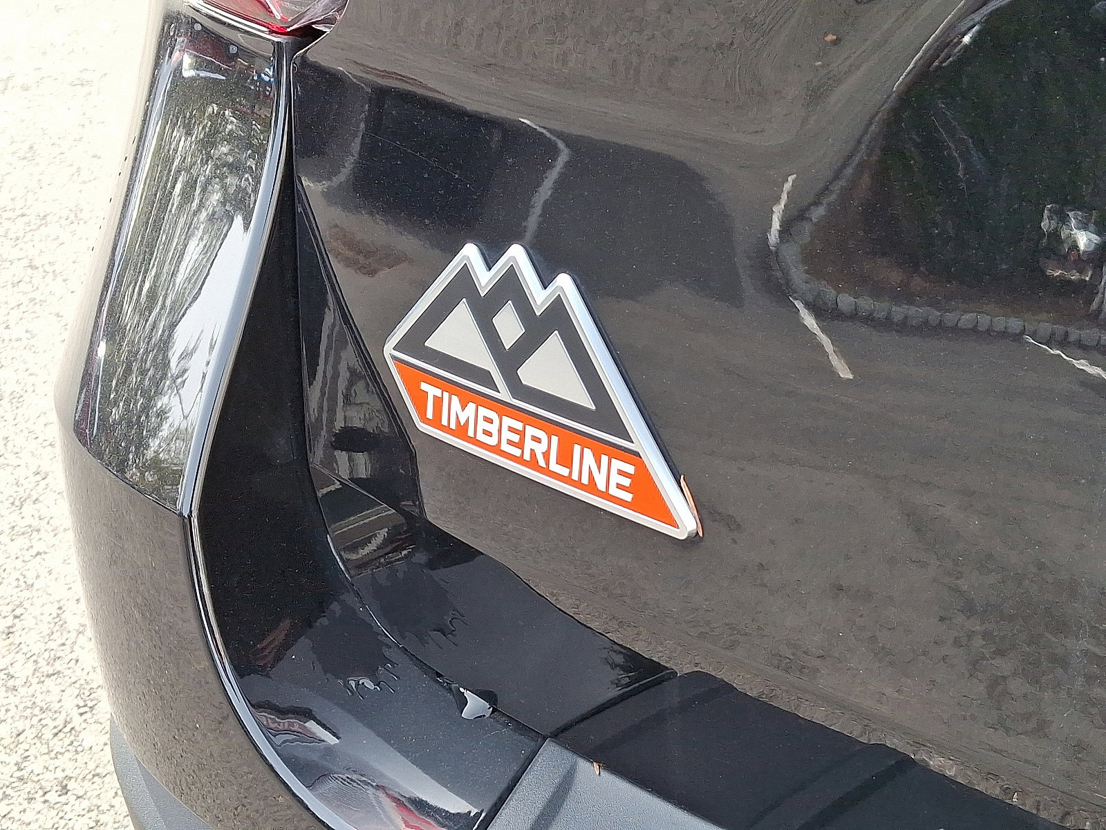 Certified 2024 Ford Explorer Timberline w/ Timberline Technology Package image 33