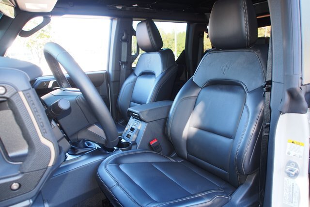 Certified 2026 Ford Bronco Badlands w/ Sasquatch Package AWD/4WD image 17