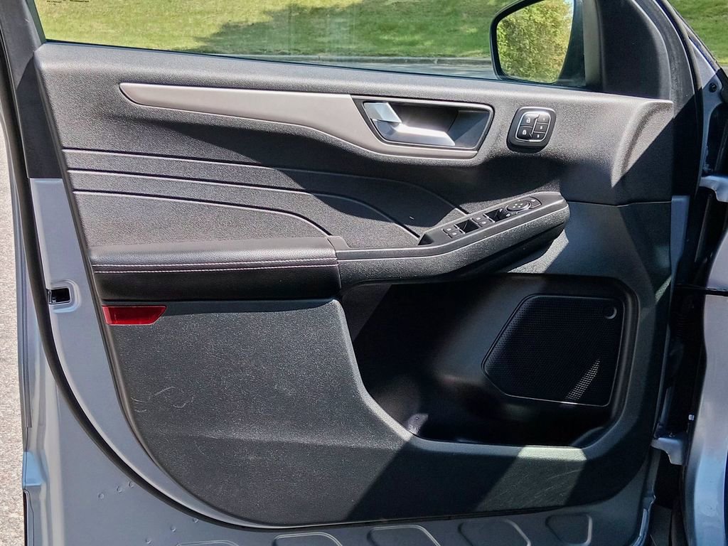 Certified 2022 Ford Escape SEL w/ Technology Package image 15