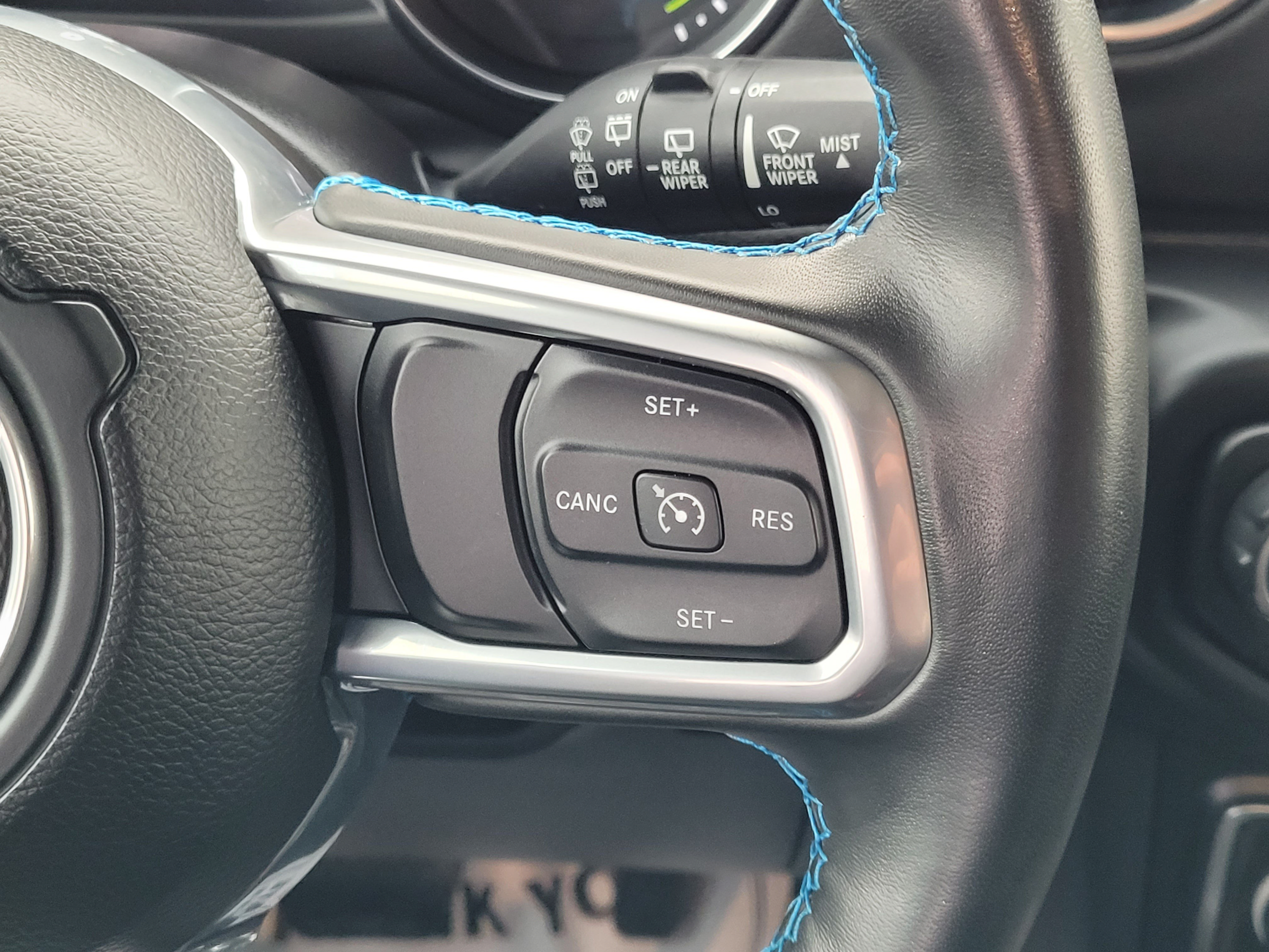Used 2023 Jeep Wrangler Unlimited Rubicon 4xe w/ Cold Weather Group AWD/4WD image 13