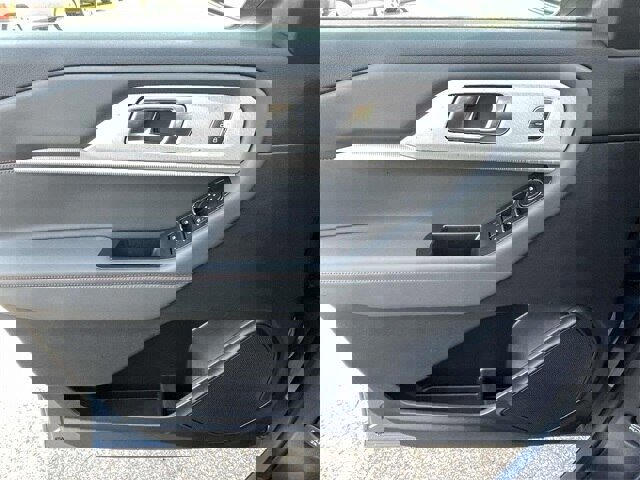 Certified 2025 Ford Explorer Active image 27