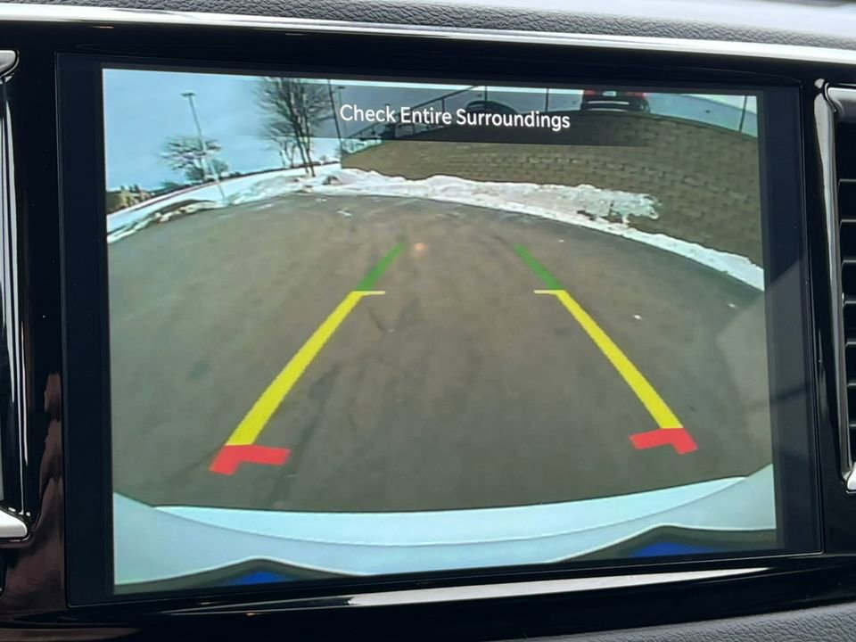 Used 2026 Chrysler Pacifica Select image 29