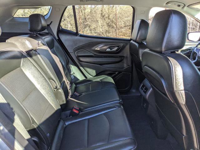 Used 2024 GMC Terrain SLT image 25