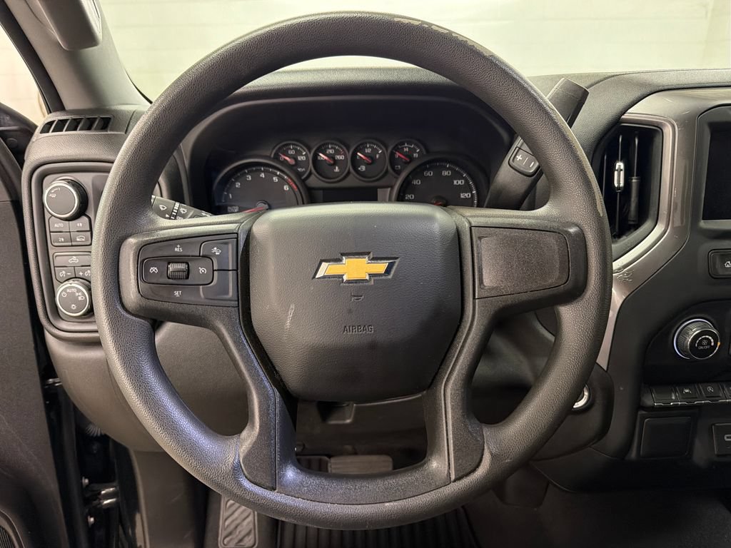 Used 2024 Chevrolet Silverado 1500 Custom AWD/4WD image 18