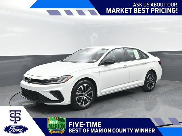 Used 2025 Volkswagen Jetta Sport FWD image 1