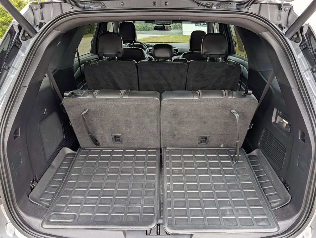 Certified 2022 Ford Explorer ST-Line RWD image 27