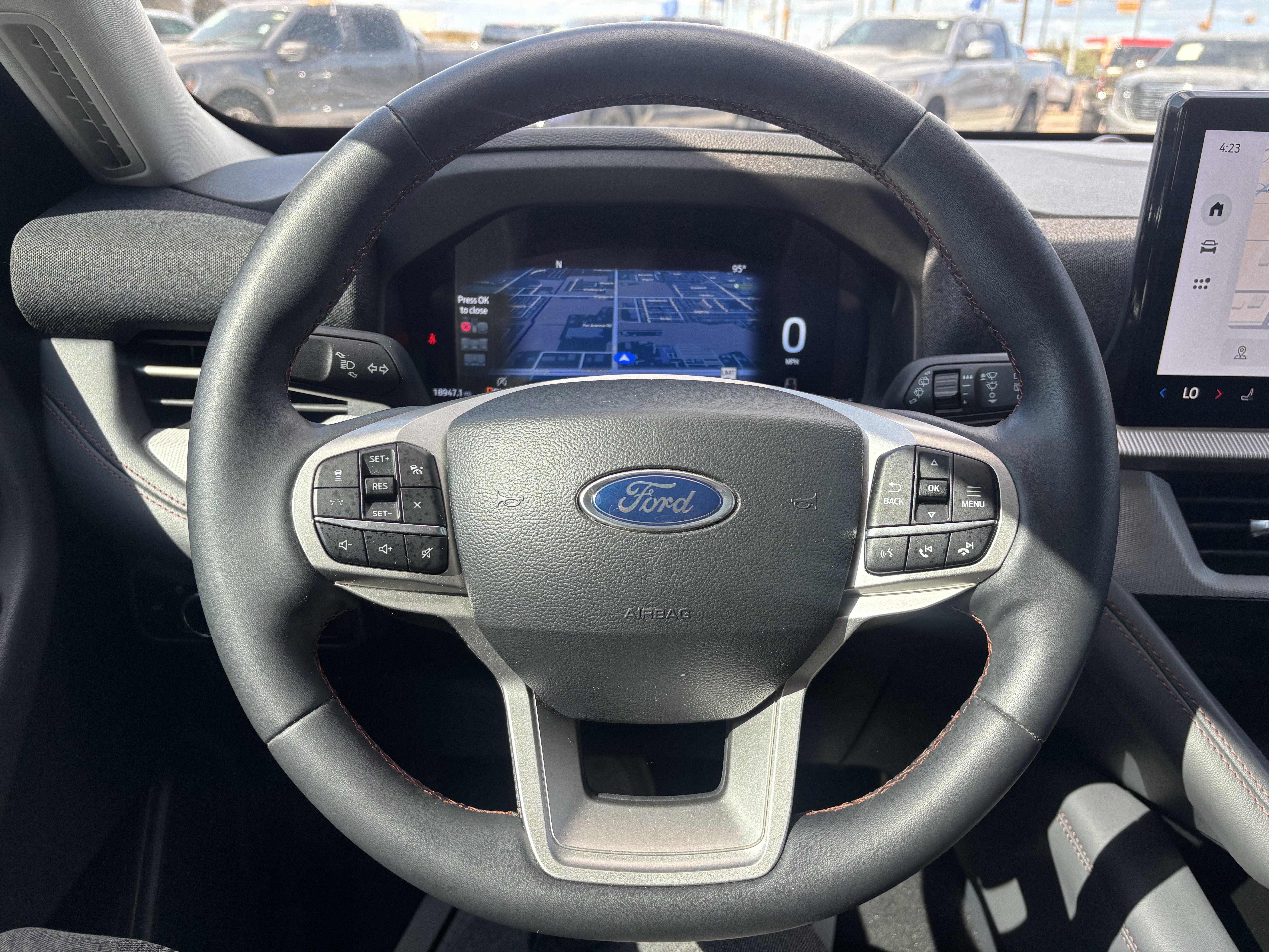 Certified 2025 Ford Explorer Active RWD image 28