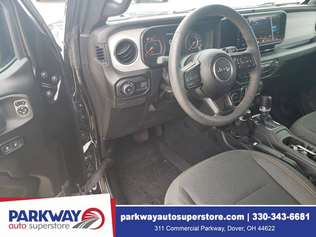 Used 2024 Jeep Wrangler Unlimited Sport AWD/4WD image 13