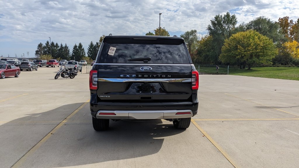 Certified 2023 Ford Expedition Limited AWD/4WD image 4