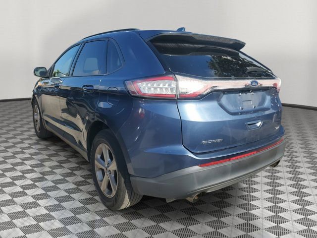 Certified 2018 Ford Edge SE FWD image 4