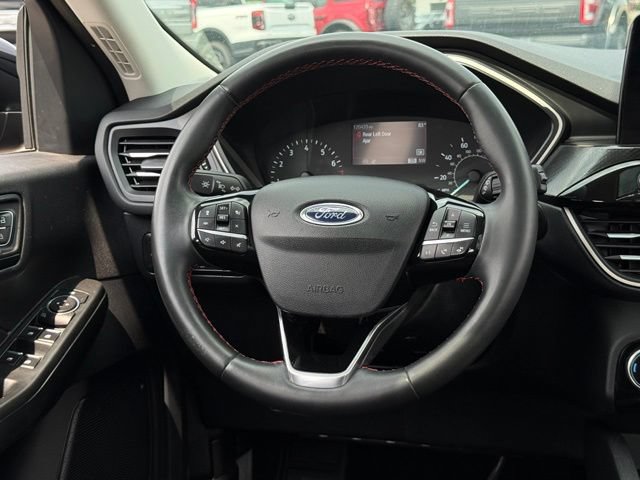 Certified 2022 Ford Escape SEL w/ SEL Stealth AWD Package image 8