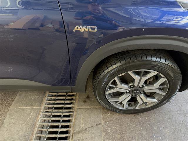 Used 2021 Kia Seltos EX AWD/4WD image 19