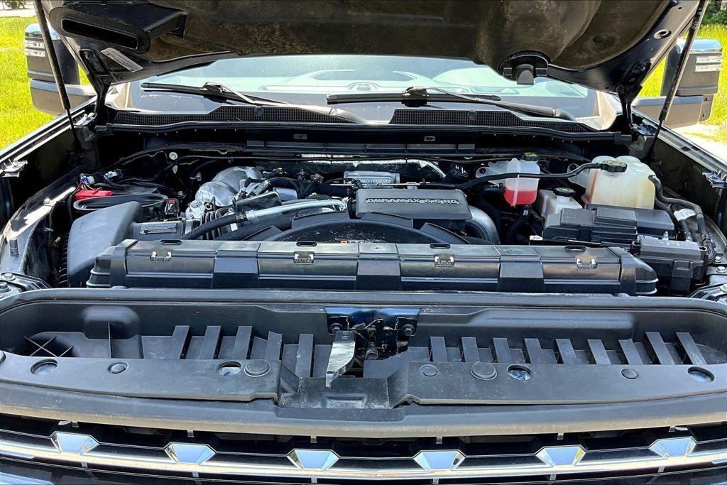 Used 2023 Chevrolet Silverado 3500 LTZ AWD/4WD image 33