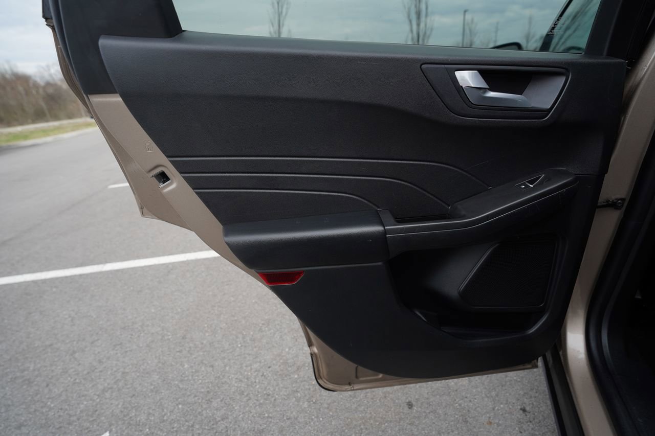 Certified 2021 Ford Escape SEL FWD image 16