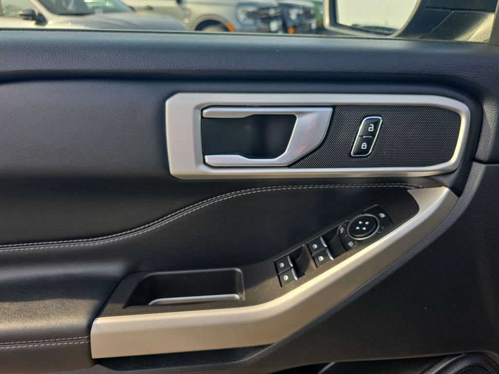 Certified 2023 Ford Explorer XLT w/ Equipment Group 202A image 17