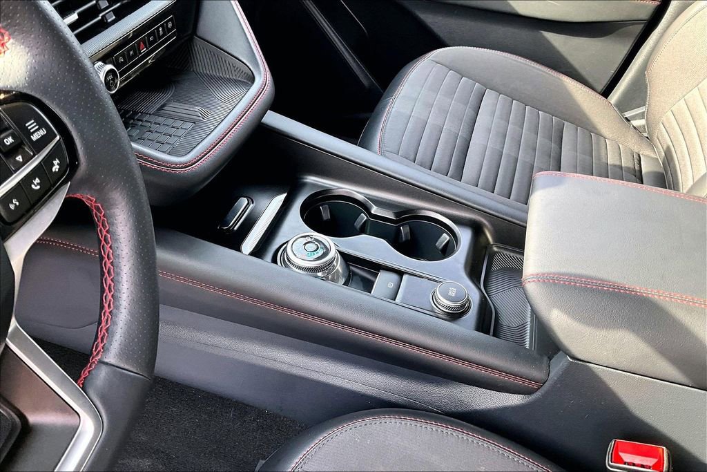 Certified 2025 Ford Explorer ST-Line w/ Premium Package image 16