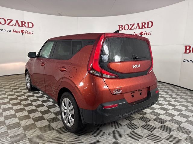 Used 2022 Kia Soul LX image 3