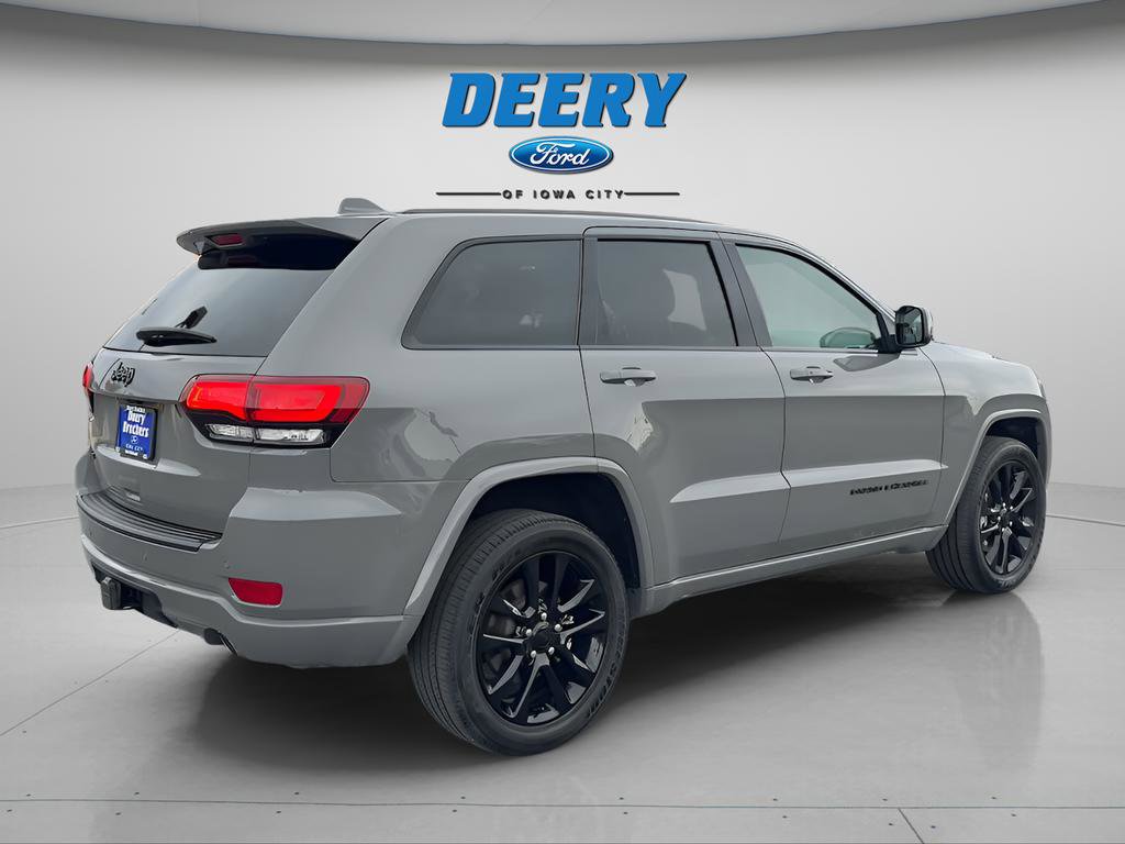 Used 2021 Jeep Grand Cherokee Laredo X AWD/4WD image 7