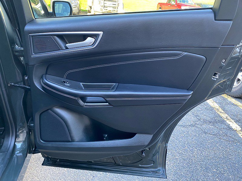 Certified 2023 Ford Edge Titanium AWD/4WD image 40
