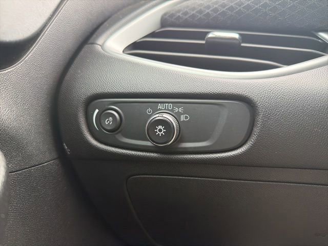 Used 2023 Chevrolet Malibu LT image 23