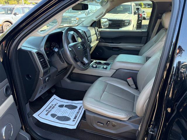 Certified 2018 Ford Expedition XLT w/ Equipment Group 202A AWD/4WD image 10