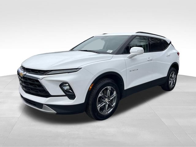 Used 2024 Chevrolet Blazer LT FWD image 7