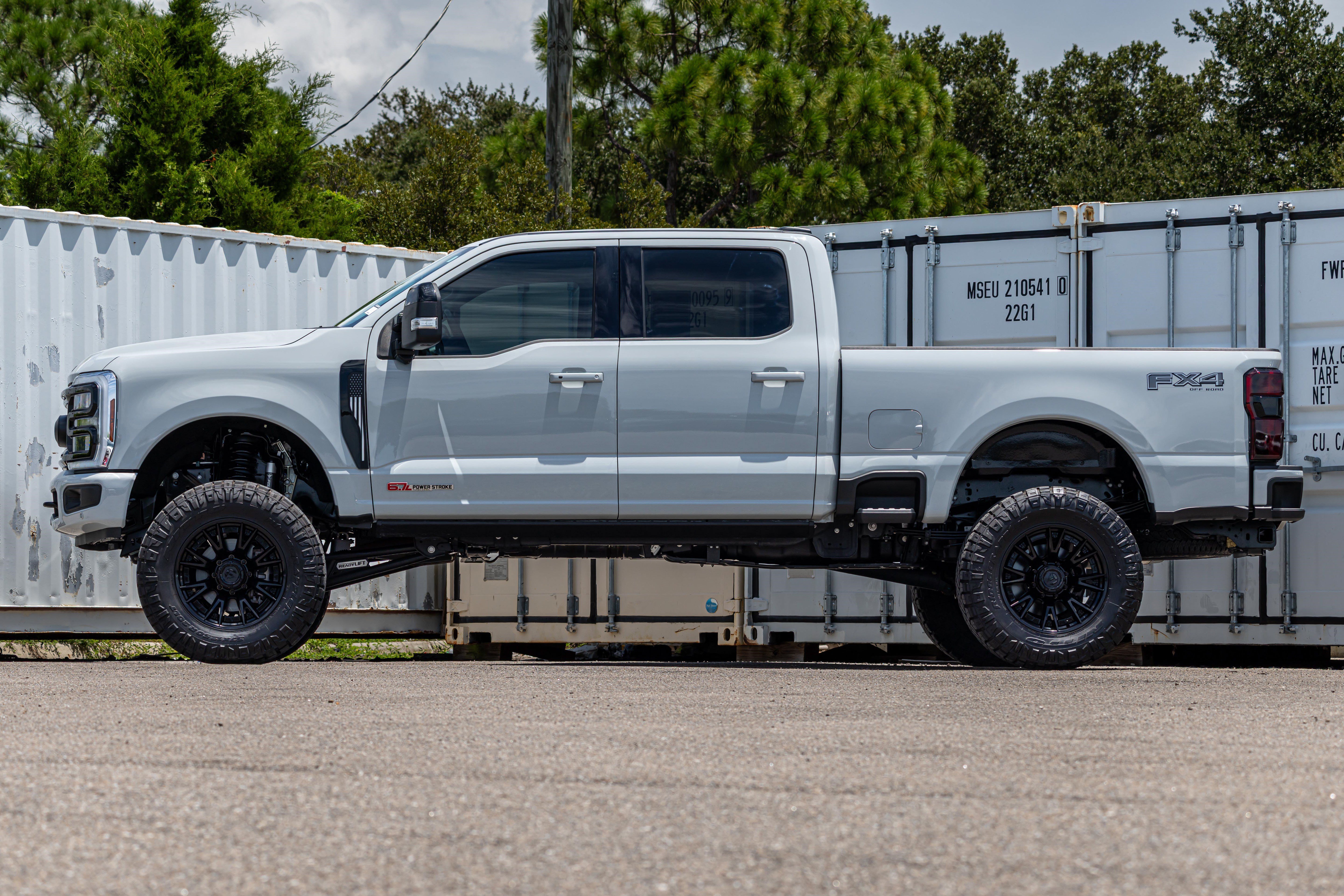 Certified 2025 Ford F250 Lariat w/ Lariat Ultimate Package AWD/4WD image 7