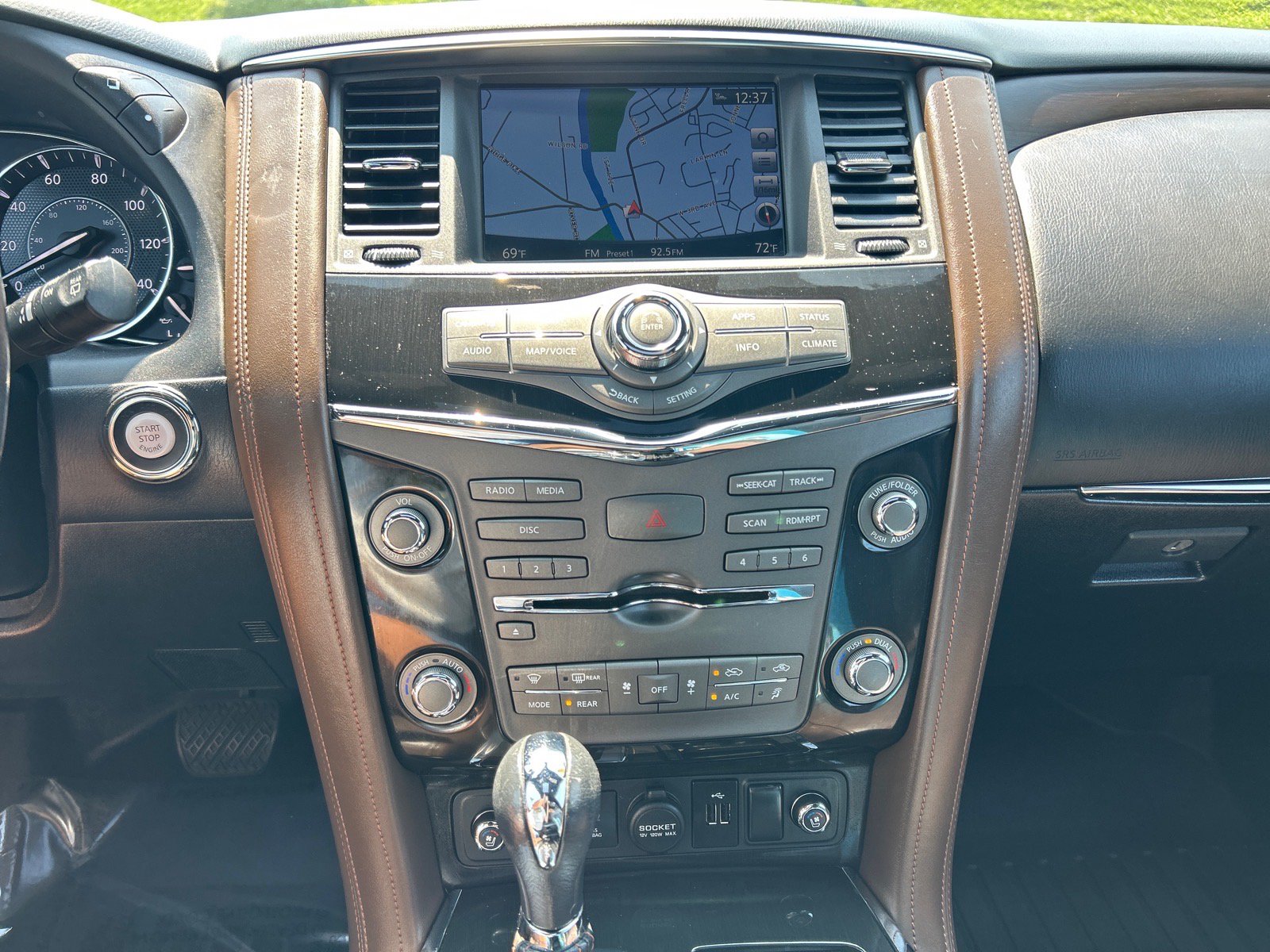 Used 2020 Nissan Armada Platinum w/ Platinum Reserve Package AWD/4WD image 32