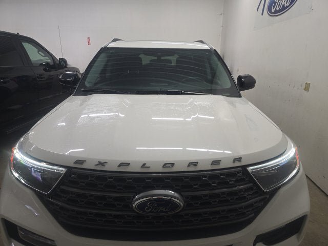 Certified 2023 Ford Explorer XLT w/ Equipment Group 202A AWD/4WD image 20