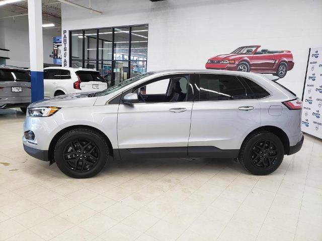 Certified 2024 Ford Edge SEL w/ Convenience Package AWD/4WD image 4