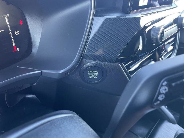 Certified 2025 Ford Escape ST-Line AWD/4WD image 24