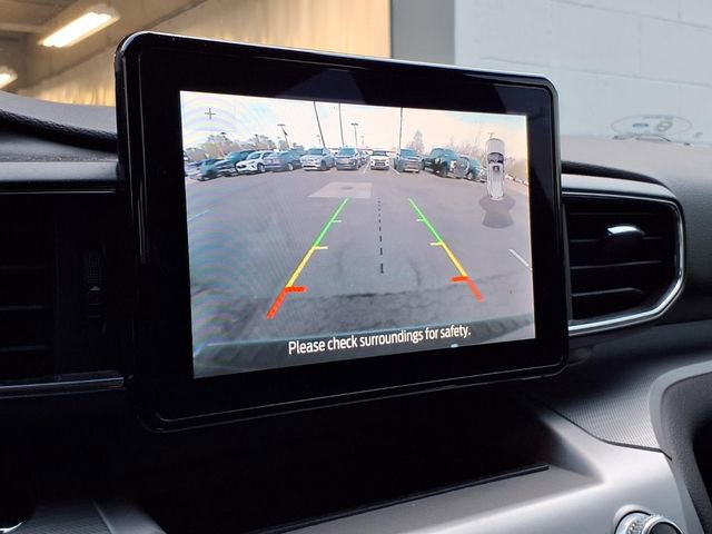 Certified 2022 Ford Explorer XLT w/ Equipment Group 202A AWD/4WD image 10