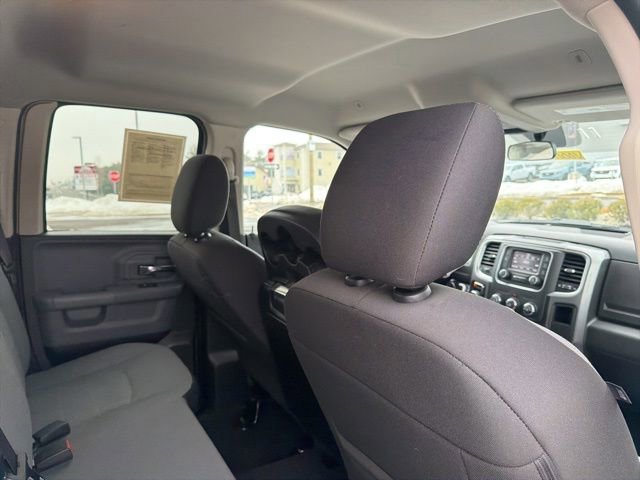 Used 2024 RAM 1500 Classic SLT image 30