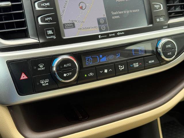 Used 2019 Toyota Highlander Limited Platinum AWD/4WD image 19