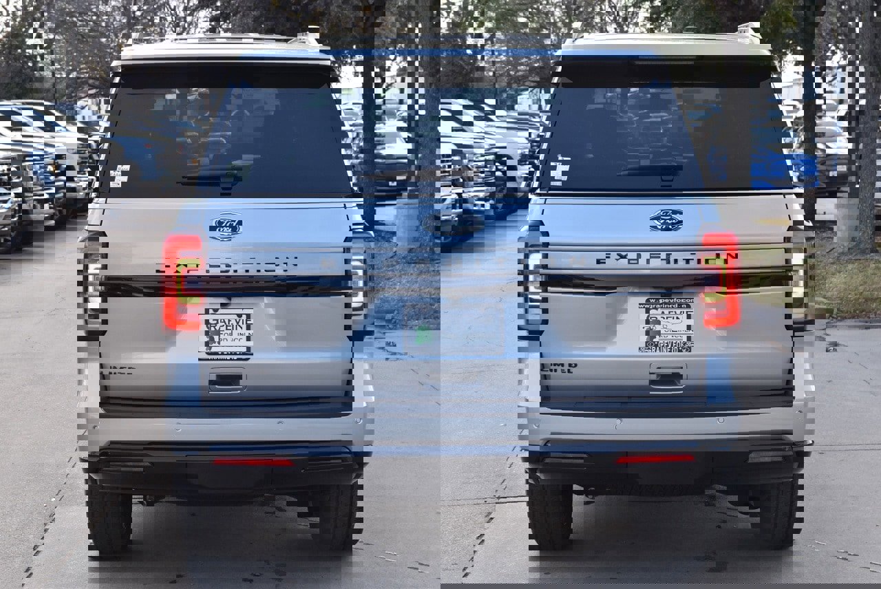 Certified 2024 Ford Expedition Limited image 9