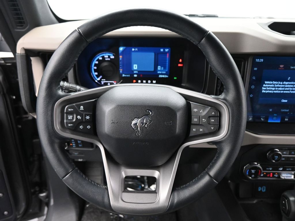 Certified 2023 Ford Bronco Wildtrak image 12