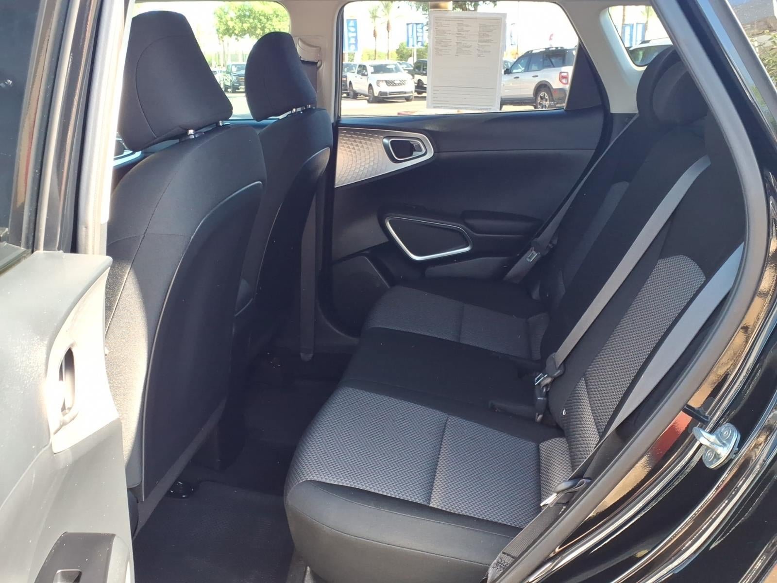 Used 2022 Kia Soul LX w/ Technology Package FWD image 17