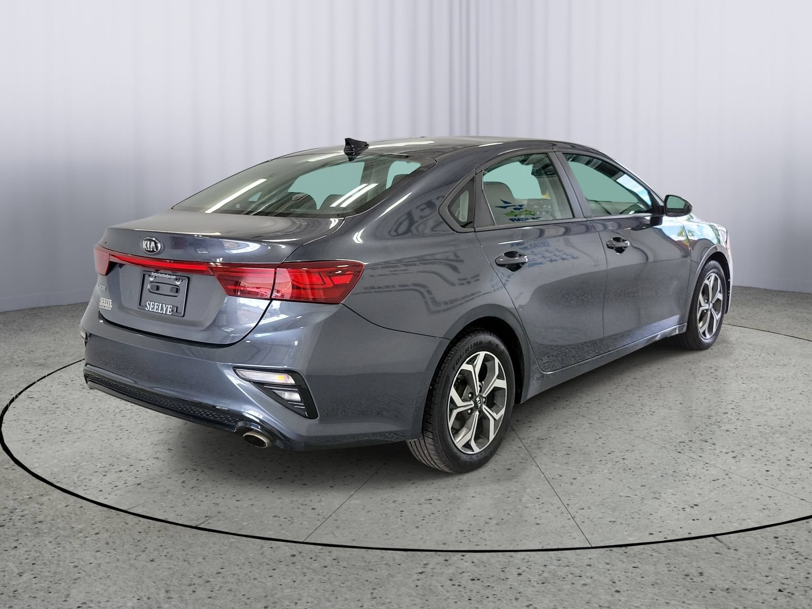 Used 2020 Kia Forte LXS FWD image 2
