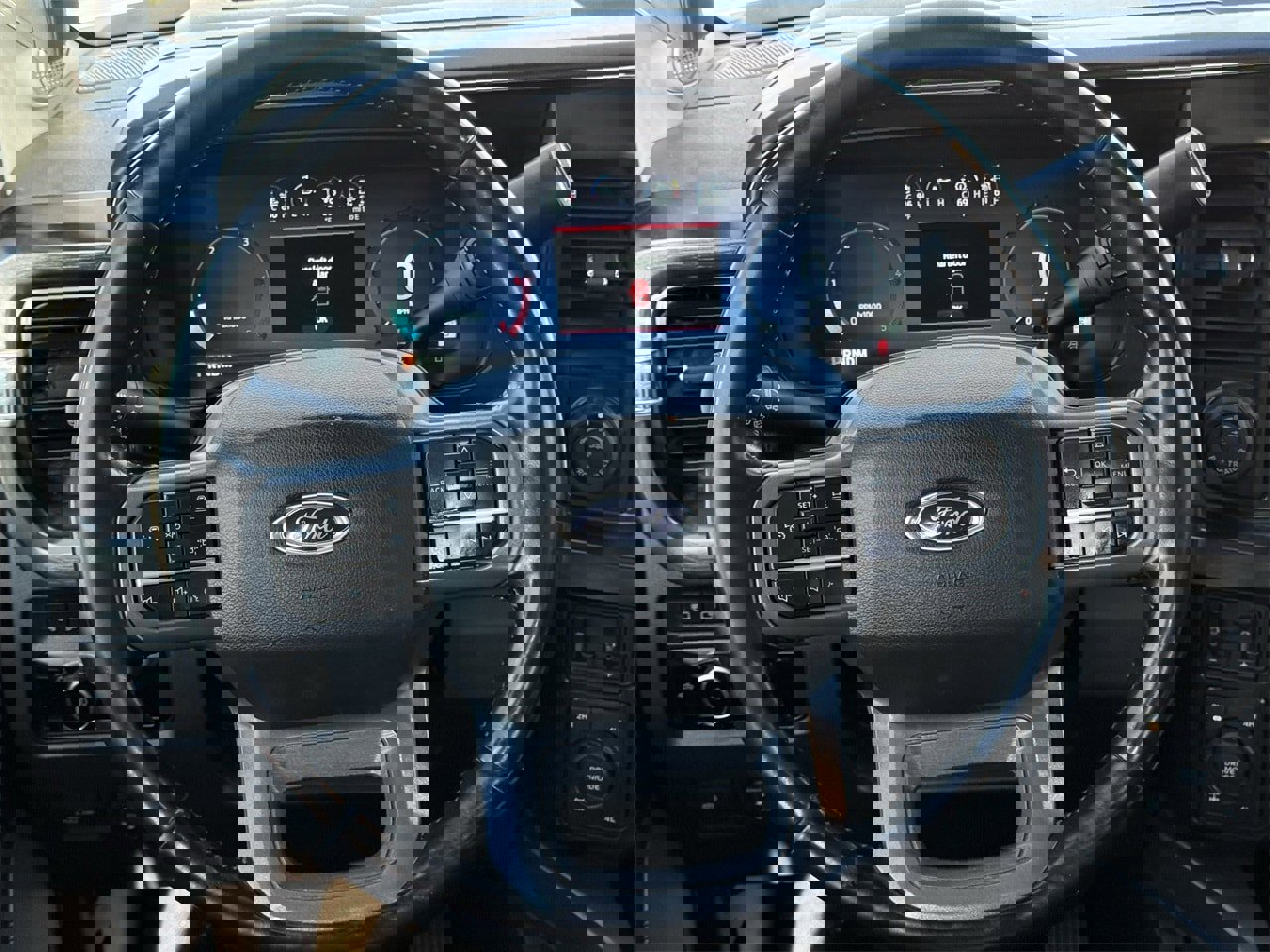 Certified 2023 Ford F350 Lariat w/ Lariat Ultimate Package image 11