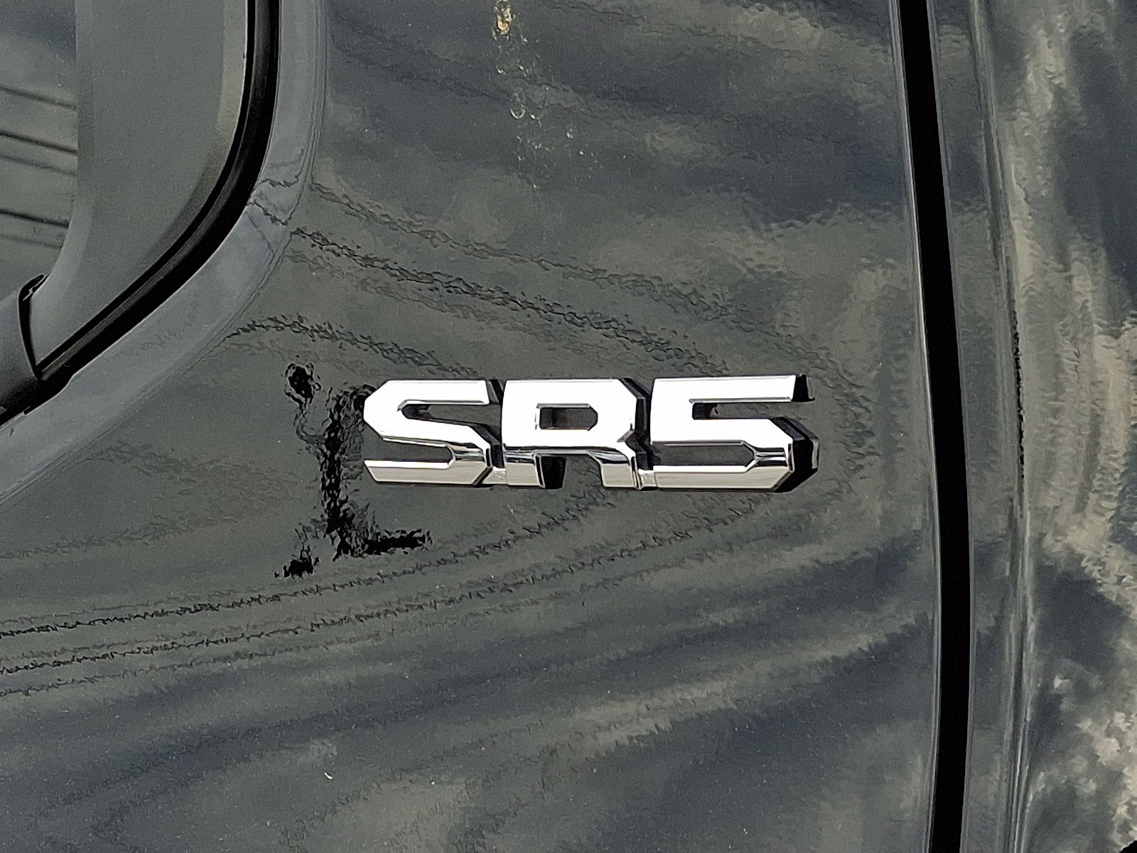 Used 2025 Toyota Tacoma SR5 RWD image 32