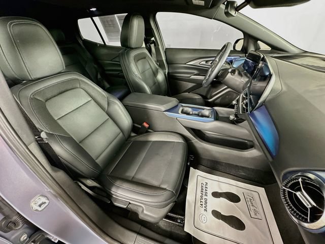 Used 2024 Chevrolet Equinox EV LT FWD image 37