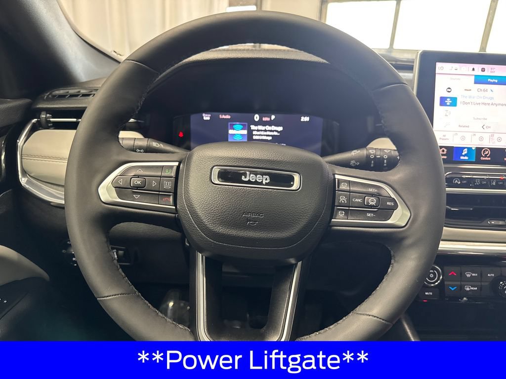 Used 2023 Jeep Compass Limited w/ Elite Group AWD/4WD image 14