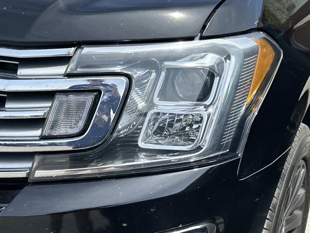 Certified 2019 Ford Expedition Limited w/ Driver Assistance Package AWD/4WD image 8
