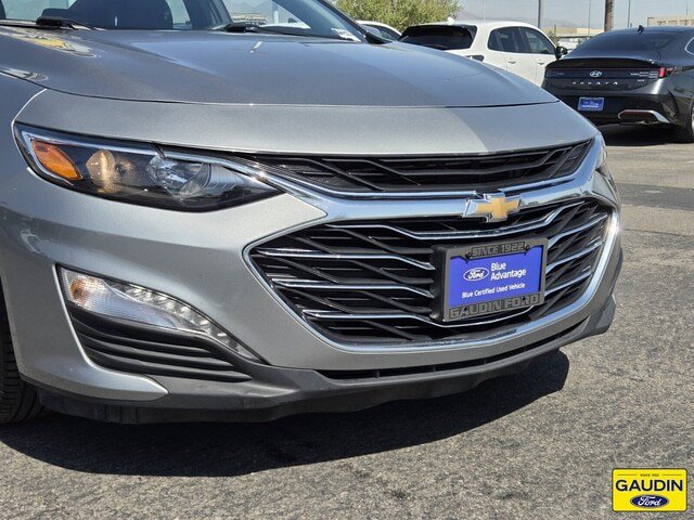 Used 2024 Chevrolet Malibu LT FWD image 2