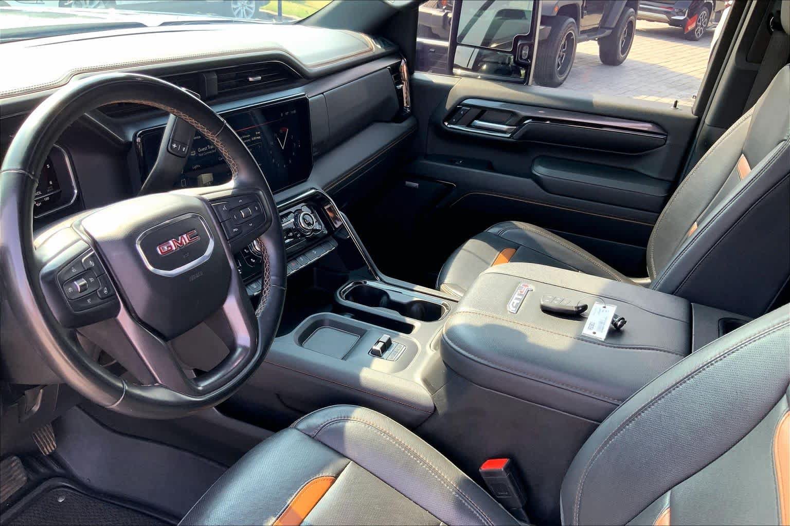 Used 2024 GMC Sierra 2500 AT4 w/ Technology Package AWD/4WD image 16