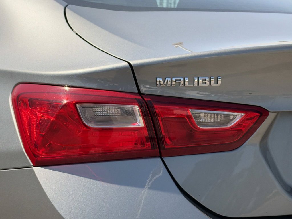 Used 2024 Chevrolet Malibu LT FWD image 8